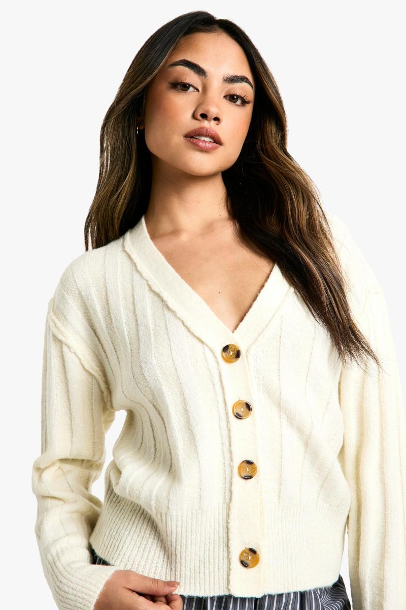 Деталь шва м'яке ребро в'язана хлопець кардиган