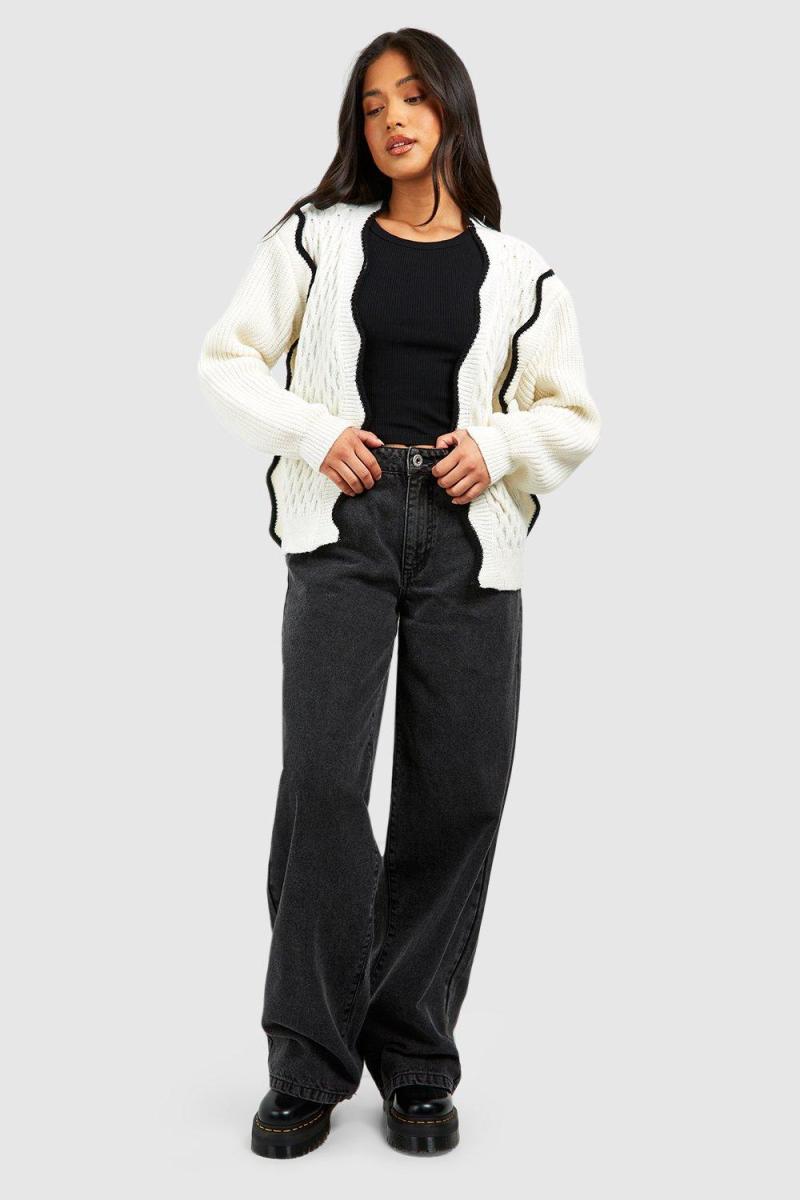 Маленький кардиган з гребінцями