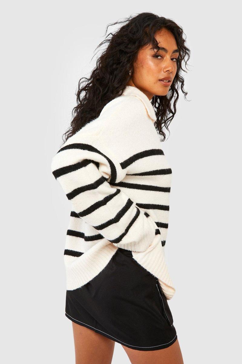 Джемпер з м'яким трикотажним коміром-поло в смужку