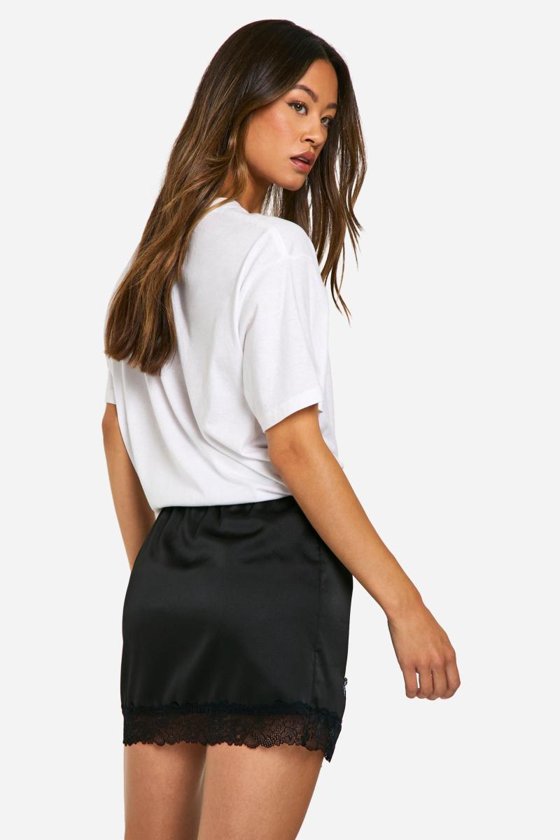 Висока міні-спідниця з атласною мереживною обробкою