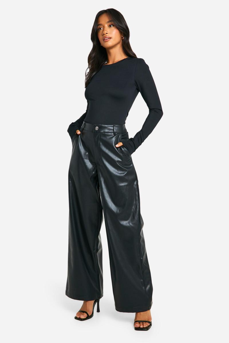 Маленькі широкі брюки зі штучної шкіри