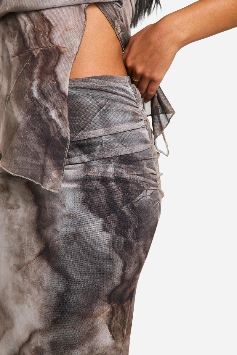 Висока абстрактна спідниця максі