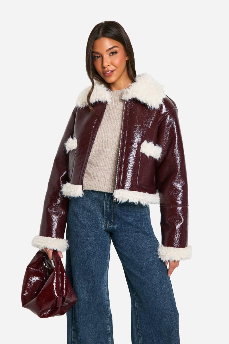 Вінілова куртка зі штучним хутром