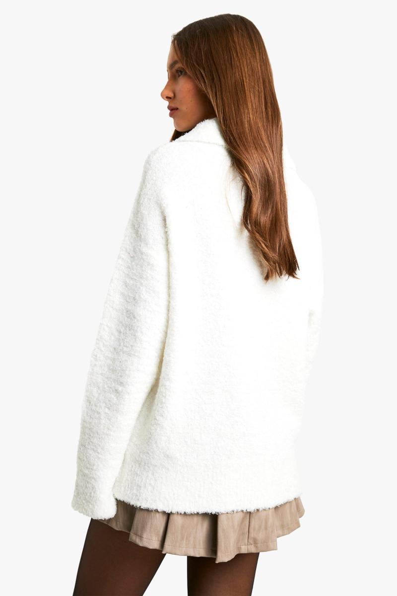 Boucle в’язати комір деталей перемички