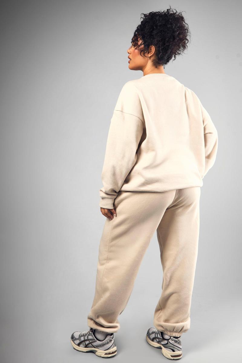 Великі джоггери з вишивкою та манжетами Dsgn Studio Plus