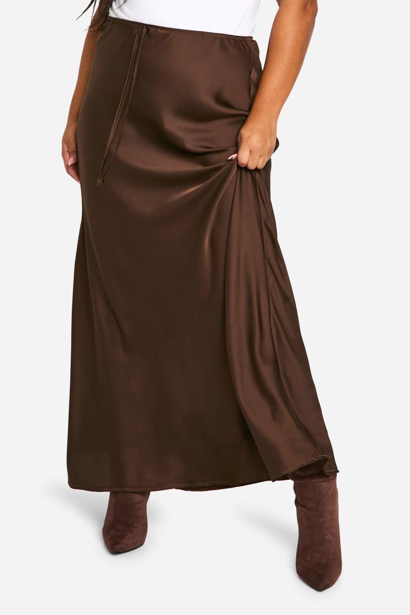 Плюс атласна максі-спідниця на шнурках