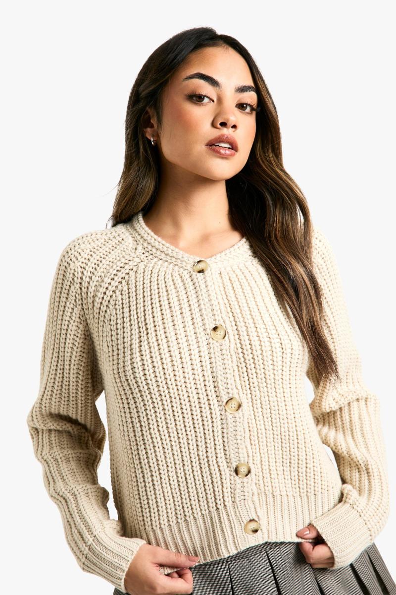 В'язаний кардиган на ґудзиках