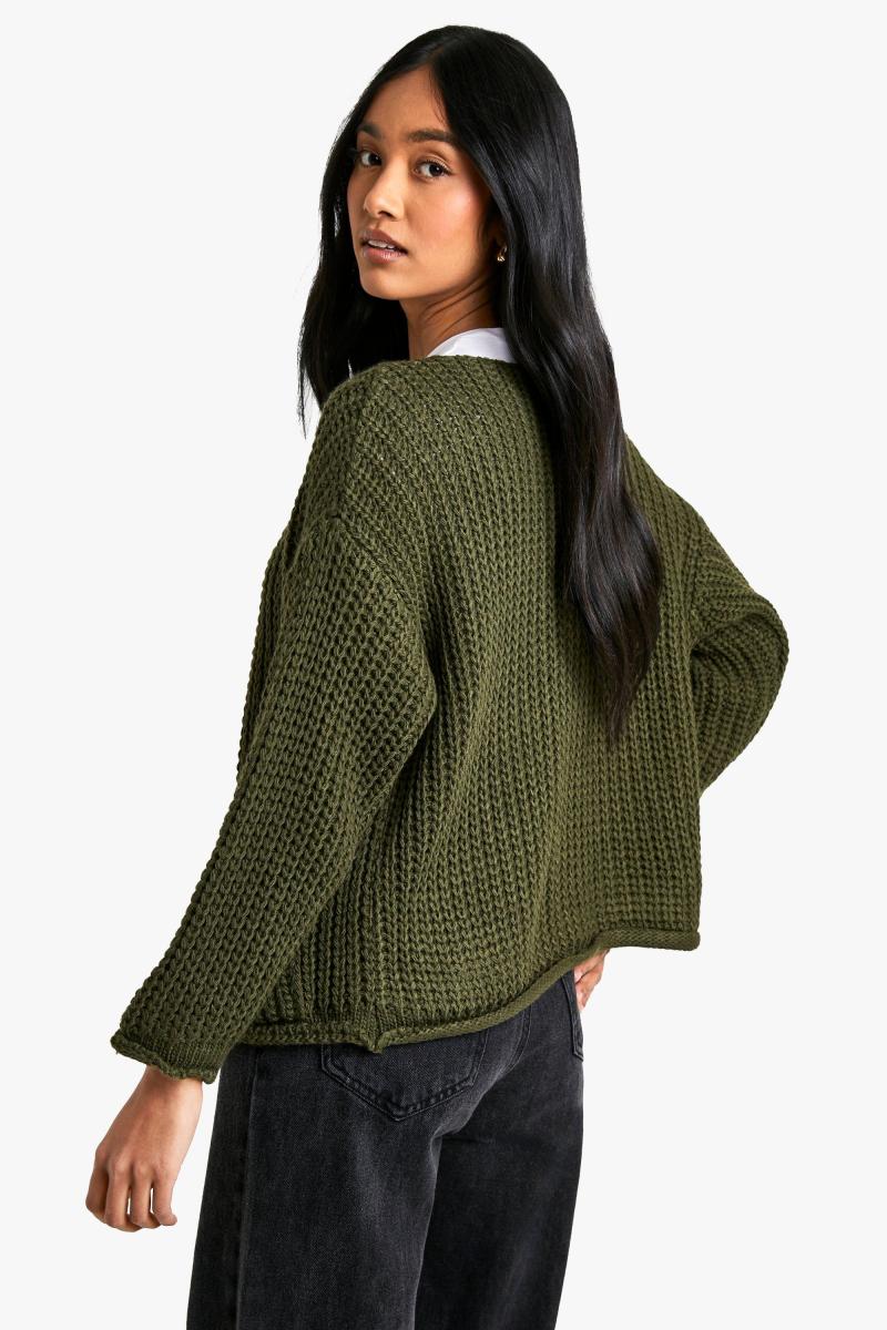 Кучерява в’язана кнопка деталі негабаризації в’язаного кардигану