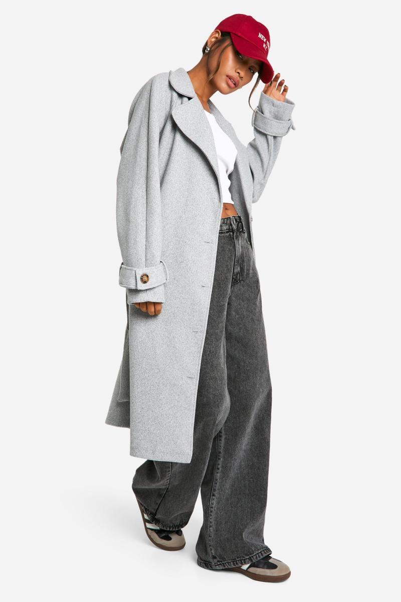 Вовняне пальто з поясом