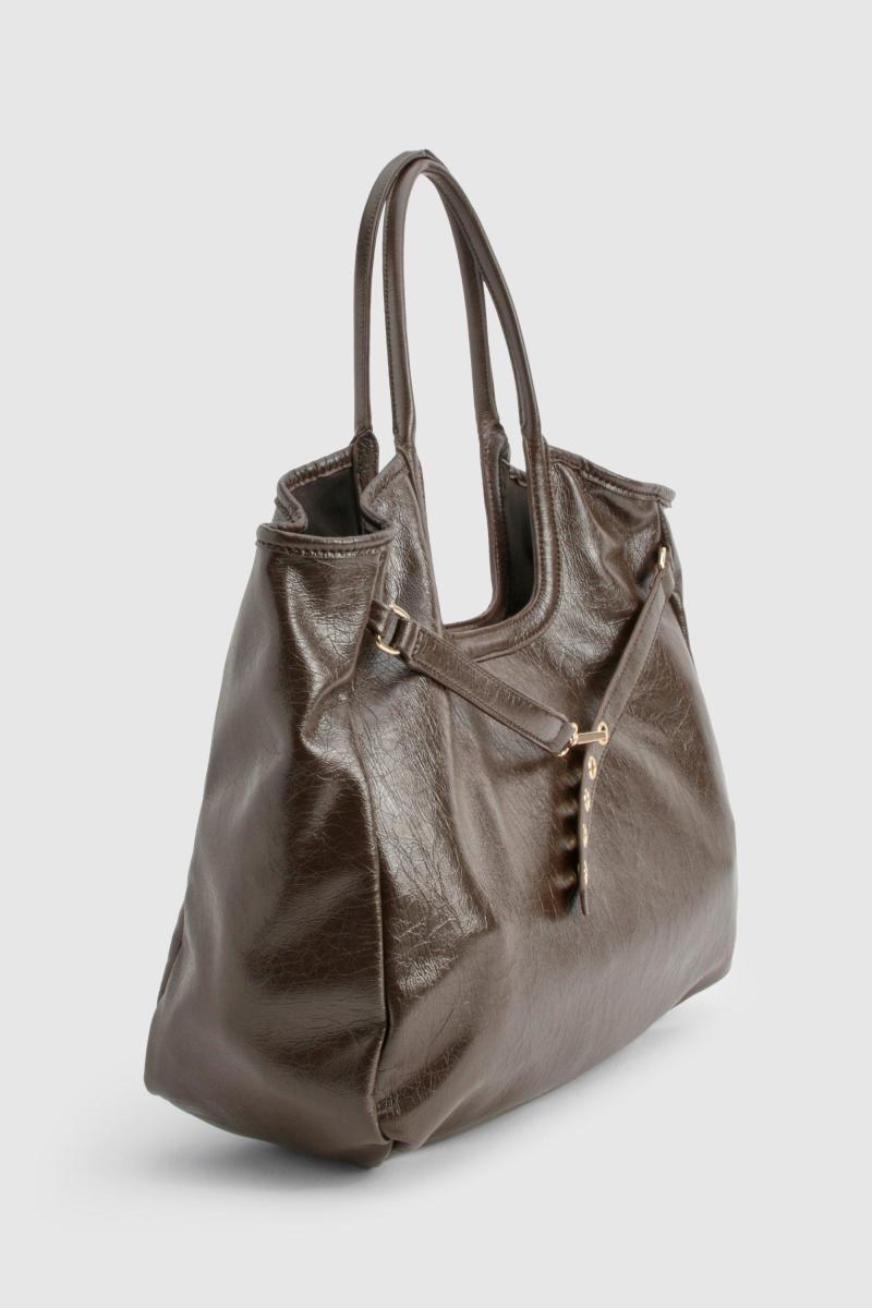 Сумка через плече з деталями з поліуретанового ремінця