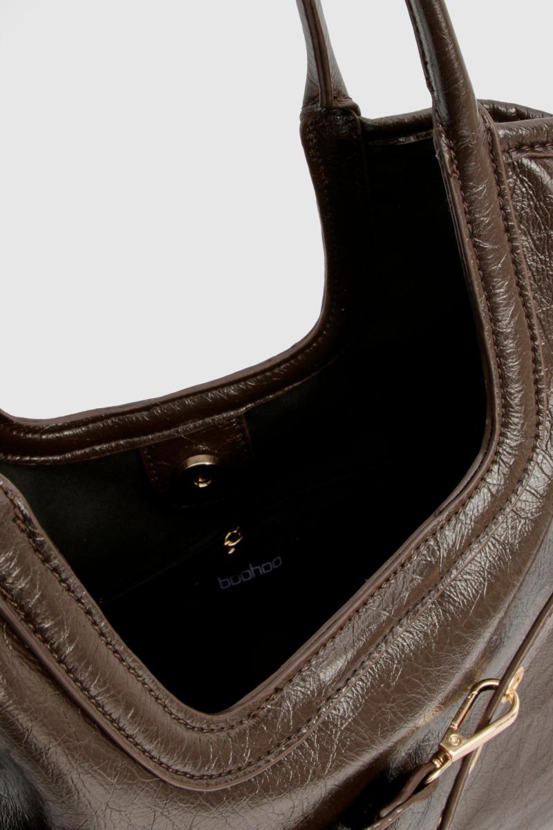 Сумка через плече з деталями з поліуретанового ремінця