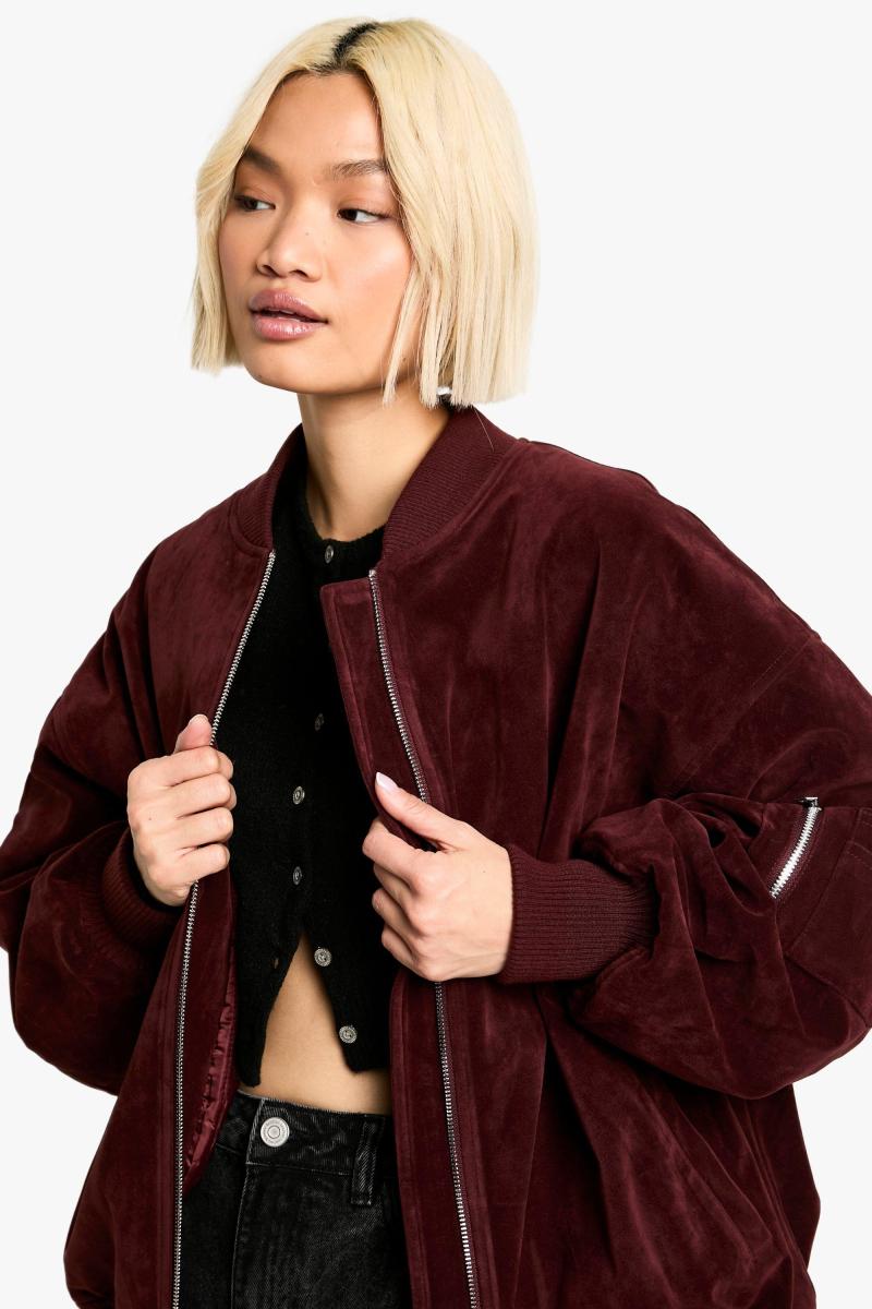 Оверсайз-бомбер із замшевим виглядом