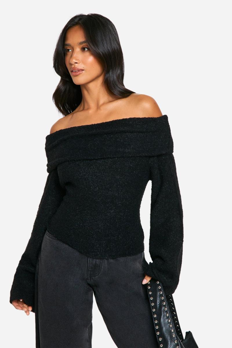 Маленький трикотажний джемпер з відкритими плечима