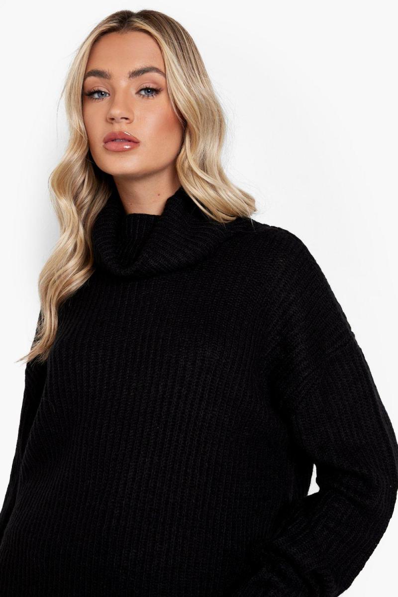 Чорний джемпер великого розміру