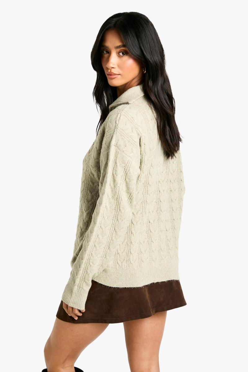 Маленька м'яка кабельна лійка на шиї