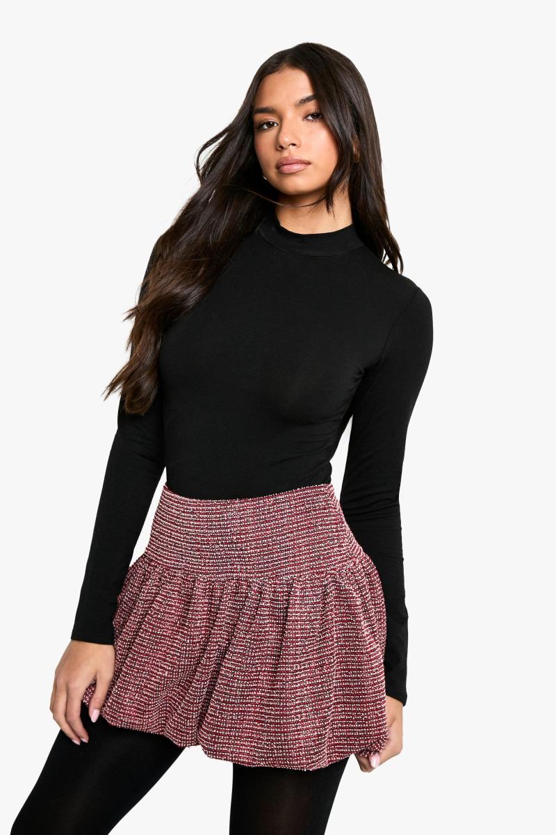 Міні-спідниця з оборками з букле