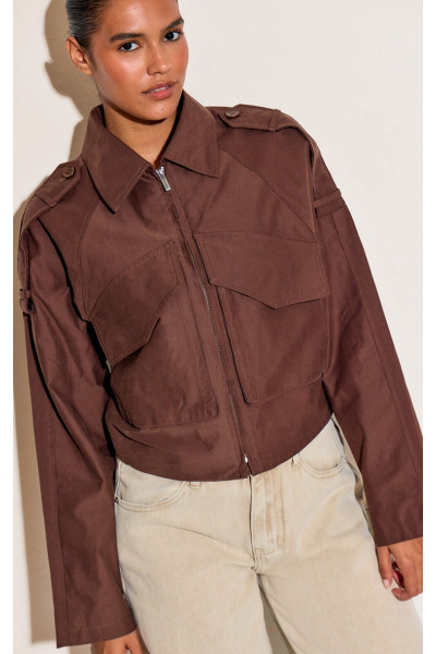 Деталі шоколадної траншеї підстрижена на блискавці Деталі шоколадної траншеї підстрижена на блискавці